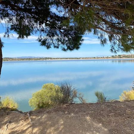 Tra Mare E Lago Montescot Bagian luar foto