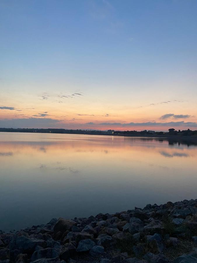Tra Mare E Lago Montescot Bagian luar foto