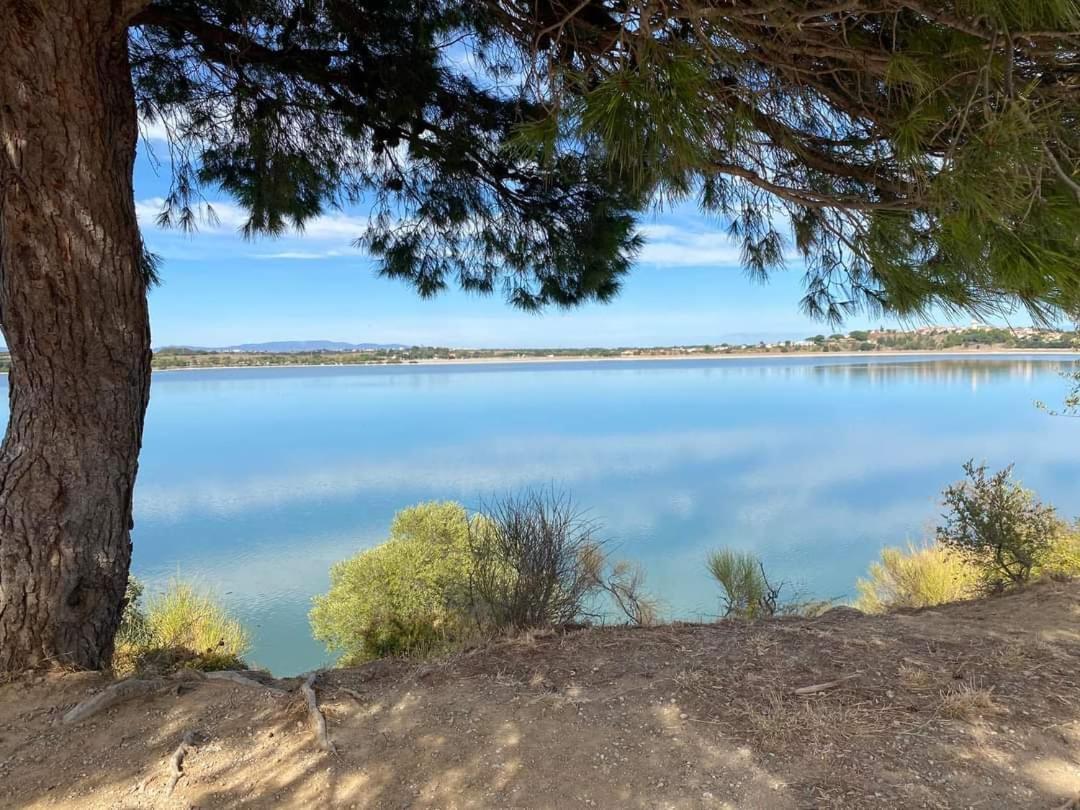 Tra Mare E Lago Montescot Bagian luar foto